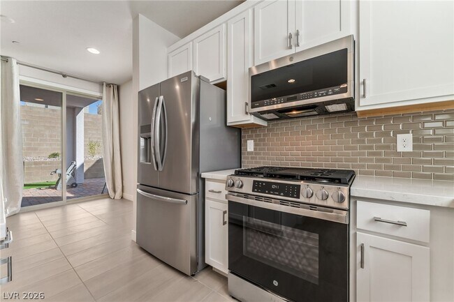 Building Photo - 11676 Golden Oriole Ave