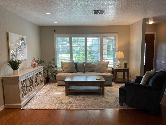 Building Photo - 3618 Forest Cir
