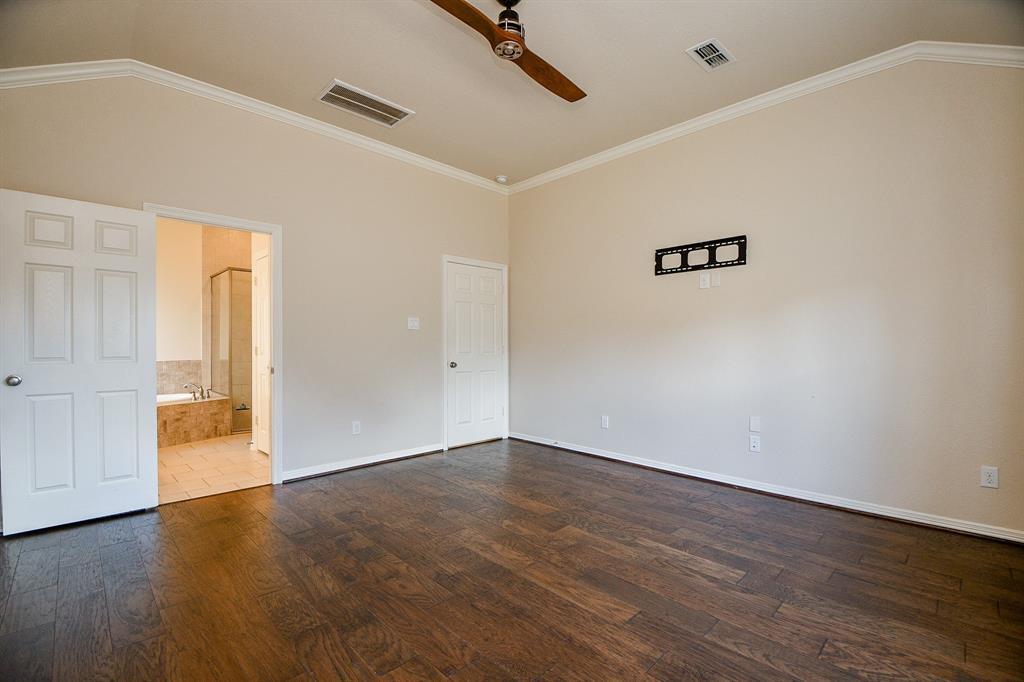 Building Photo - 27403 Bentridge Park Ln