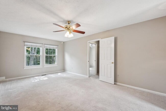 Building Photo - 5413 Tree Line Dr
