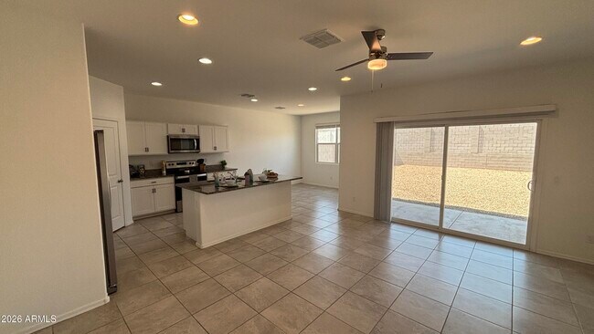 Building Photo - 1136 W Sand Cyn Ct