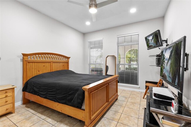 Building Photo - 6102 Roseate Spoonbill Dr