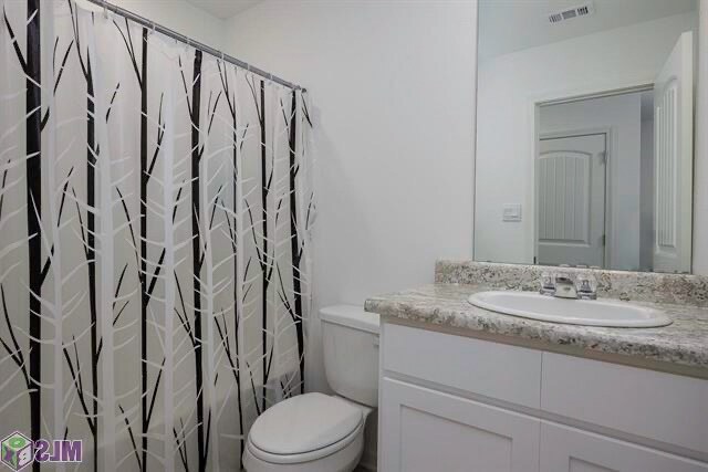 Building Photo - 1206 E St Charles St