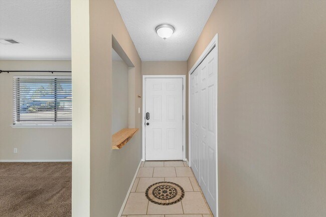 Building Photo - Don’t Miss This! | 3 Bed 2 Bath Home for Rent | 2-Car Garage | Private Backyard | Rio Rancho SE