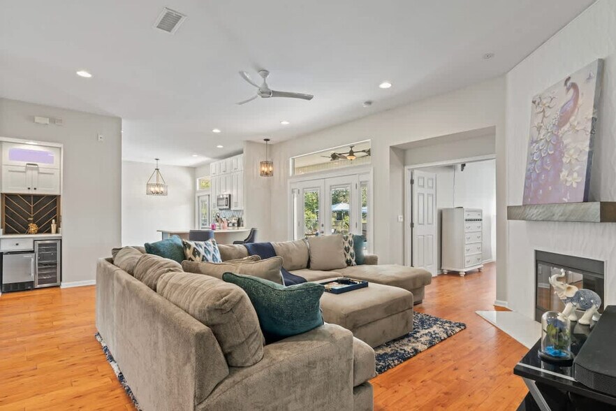 Building Photo - 12160 Irwin Manor Dr