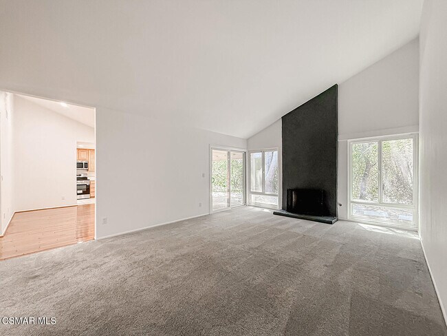 Building Photo - 3761 Patrick Henry Pl