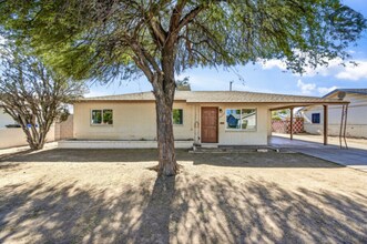 Building Photo - 4Bed/2Bath House at Glendale Ave/19th Ave! Ready for Immediate Move-In! – RV GATE! NO HOA!