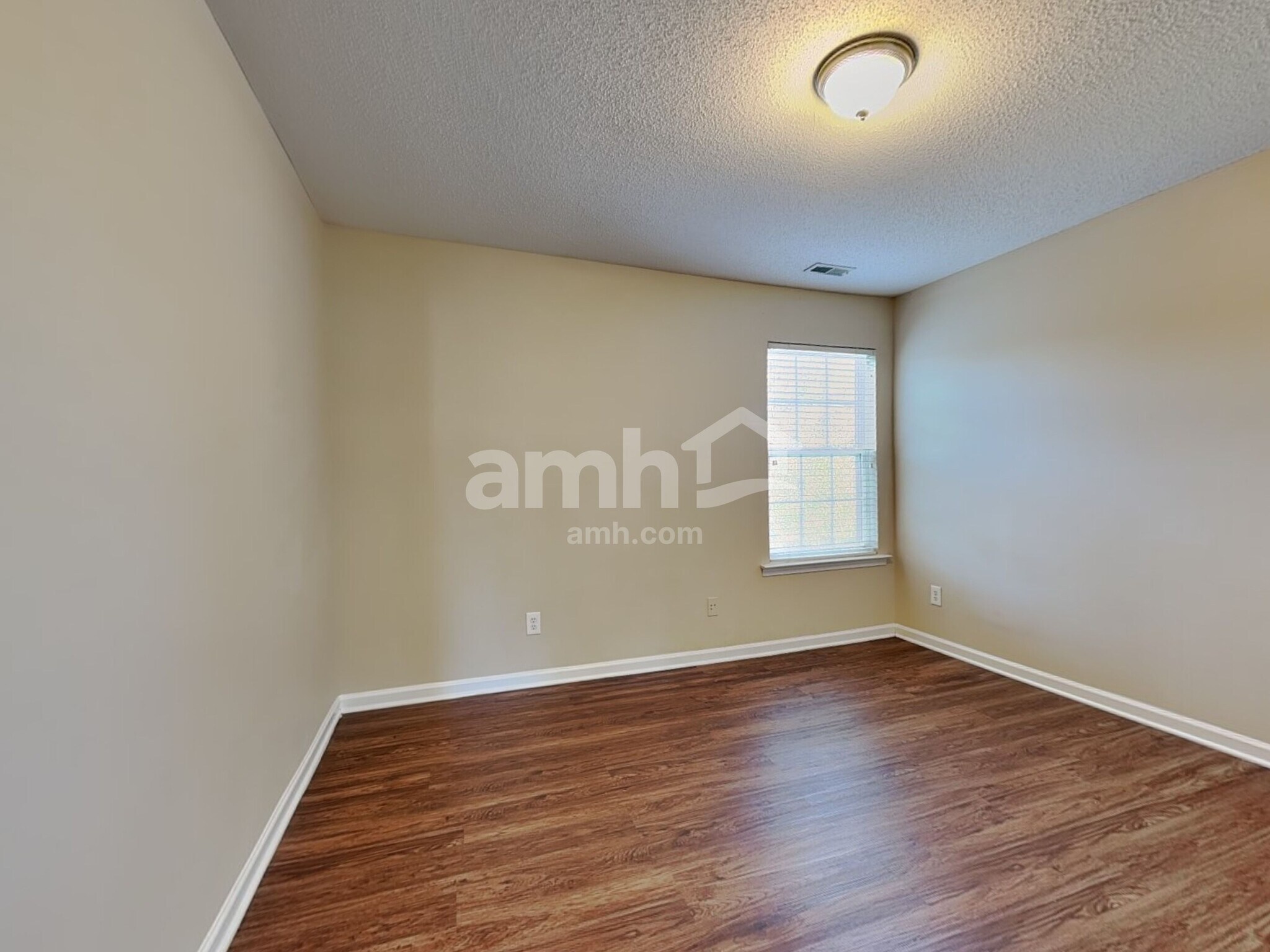 Building Photo - 4928 Alenja Ln