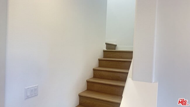 Building Photo - 1717 Lychee St