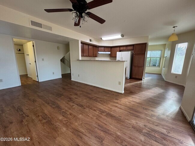 Building Photo - 5200 W Wood Owl Dr