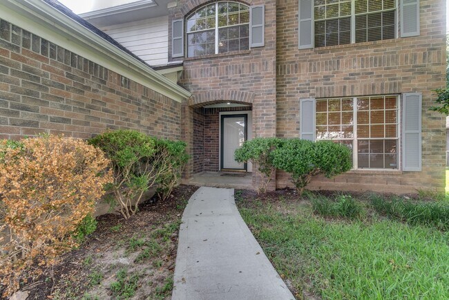 Building Photo - 17143 Summer Hollow Dr