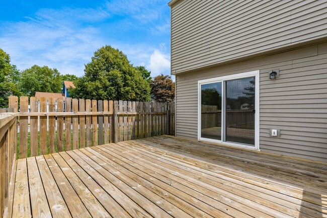 Building Photo - 8407 Covered Wagon Ct