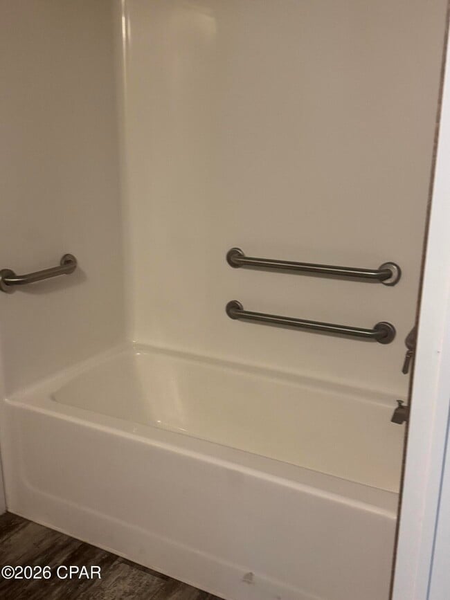 Building Photo - 7640 Liberty Ave