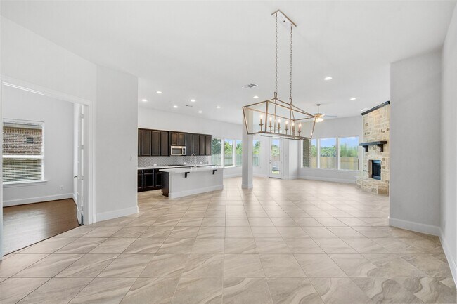 Building Photo - 752 Mayhill Ridge Ln