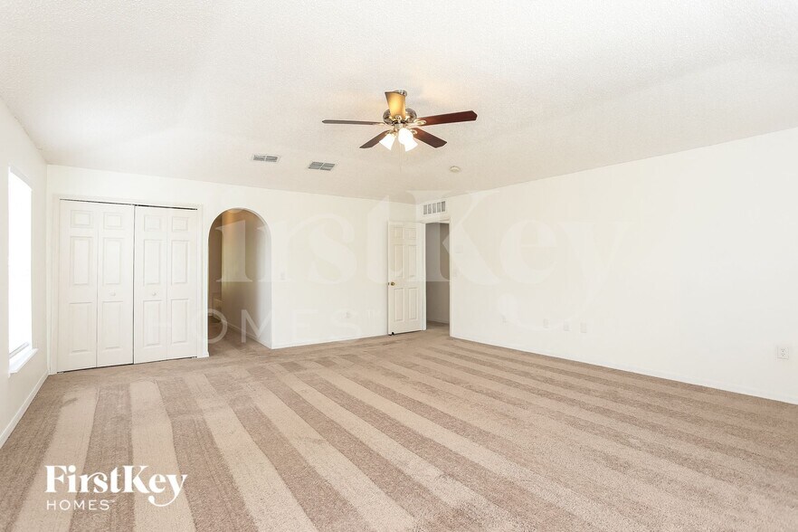 Building Photo - 4123 Woodley Creek Rd