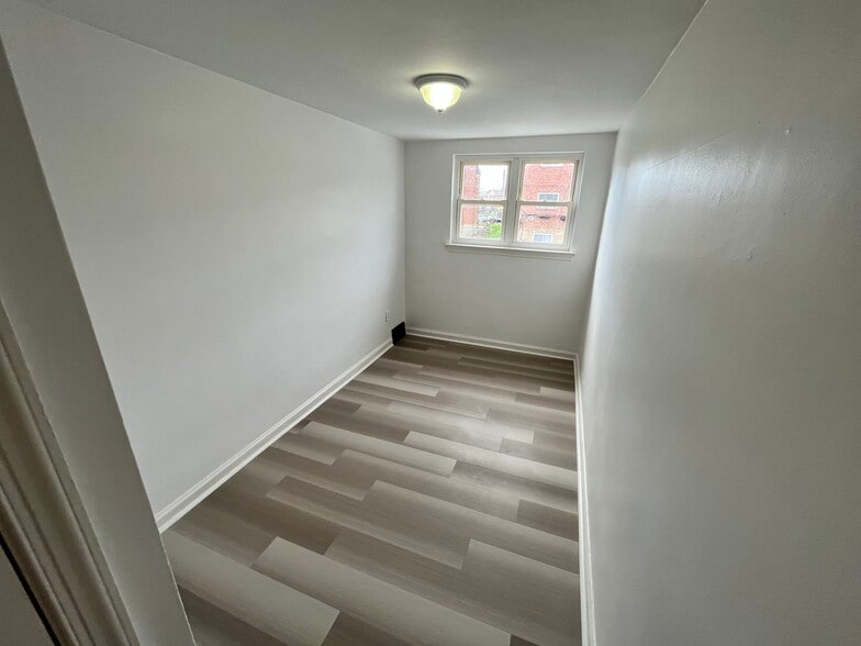 Bedroom 1 - 105 Church St