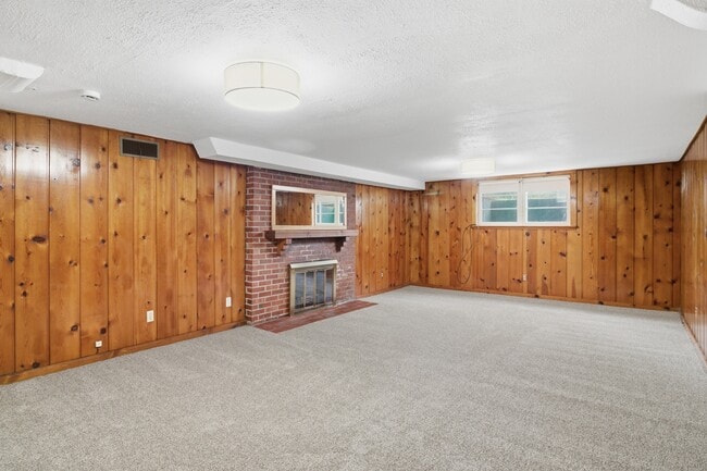 Building Photo - 8131 Veterans Dr SW