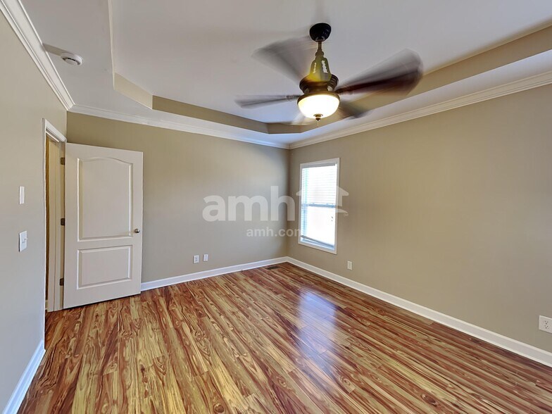 Building Photo - 227 Rockytop Trl