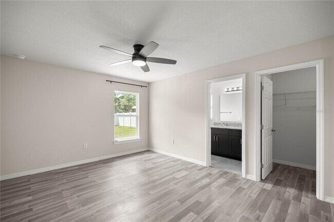 Building Photo - 2868 SW 165th Pl