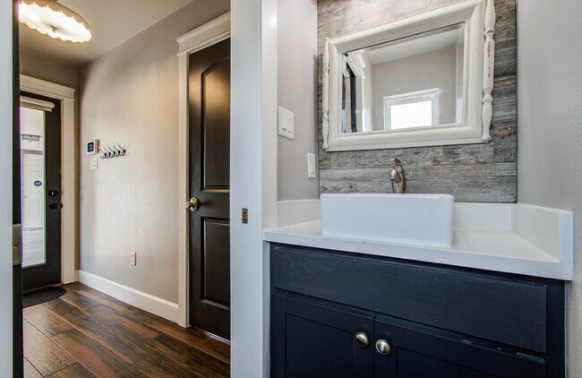 Building Photo - 18006 Bambridge Dr