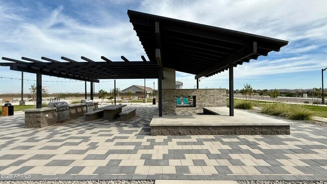 Building Photo - 38184 W Santa Monica Ave