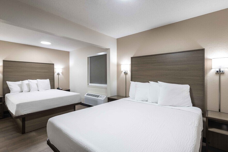 Building Photo - Furnished Studio-Columbia - West - Stoneridge Dr.