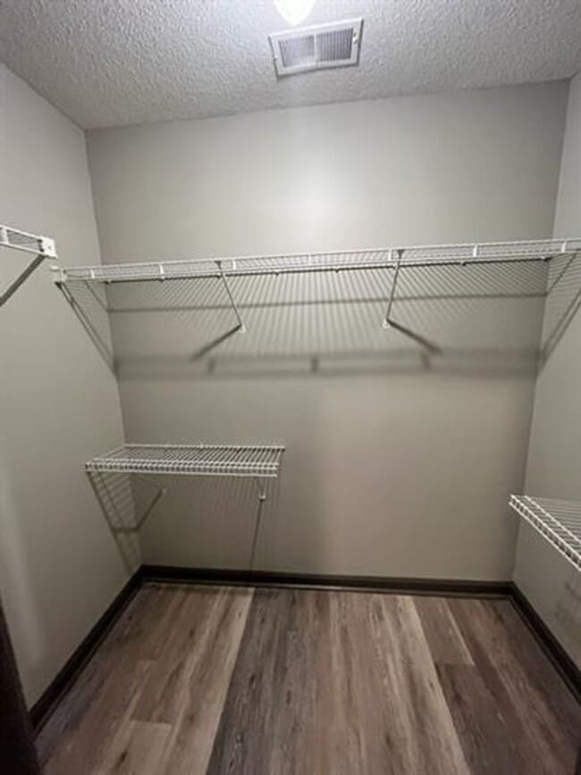 Building Photo - Beautiful 3-Bedroom House in Oakland – Per...