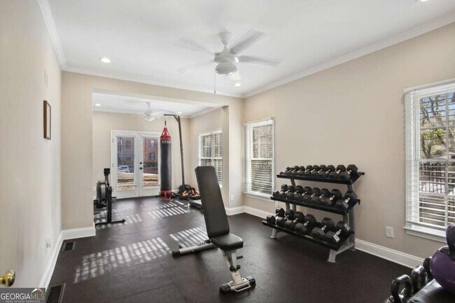 Building Photo - 27207 Plantation Dr NE