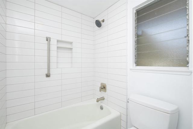 Building Photo - 941 La Fiesta Way