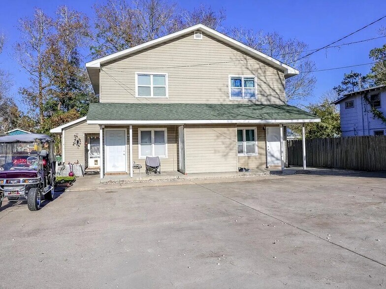 Building Photo - 718 Juniper Dr