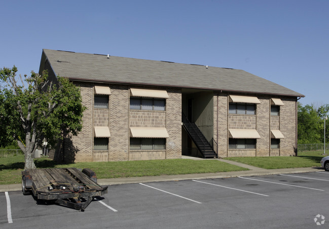 Primary Photo - Spring Hill Village Apartments