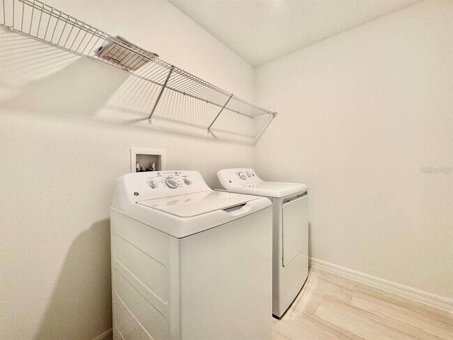 Building Photo - 17554 Pleasantview Blvd