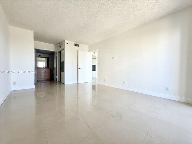 Building Photo - 3300 NE 192 St