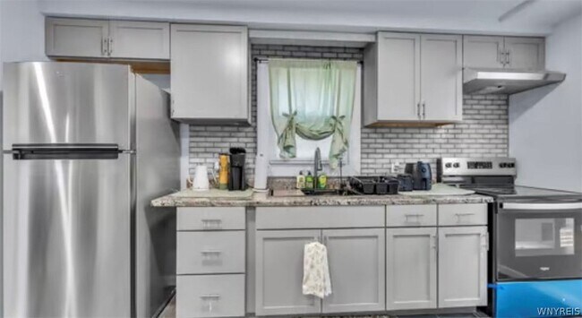 Building Photo - 1536 Niagara Ave