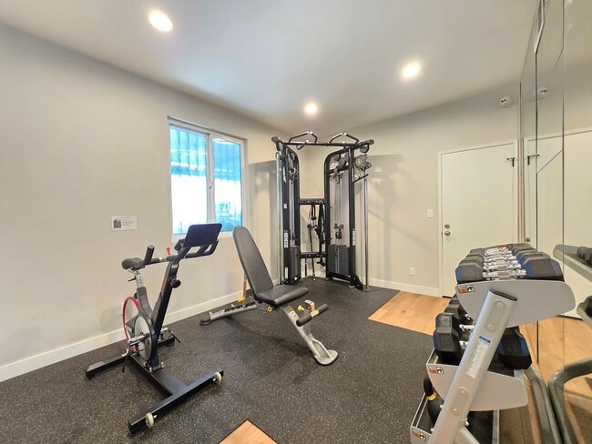 Building Photo - For Rent – 2 Bedroom | 1.5 Bathroom Townho...