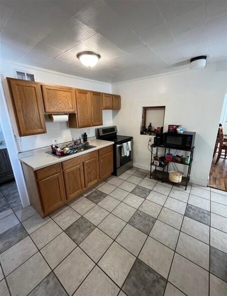 Building Photo - 3541 S 92nd St