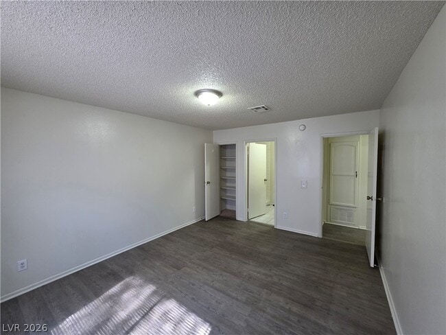 Building Photo - 6671 W Tropicana Ave
