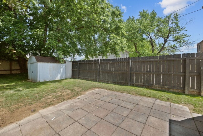 Building Photo - 5385 Reber Pl