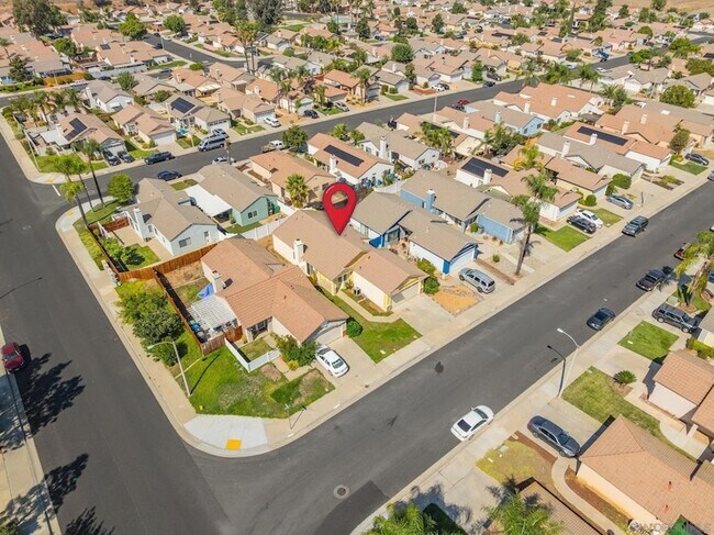 Building Photo - 27971 Red Dawn Dr