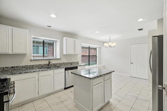 Building Photo - 5446 Meadow Vista Ln