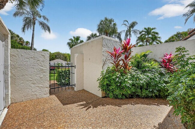 Building Photo - 7906 Granada Pl