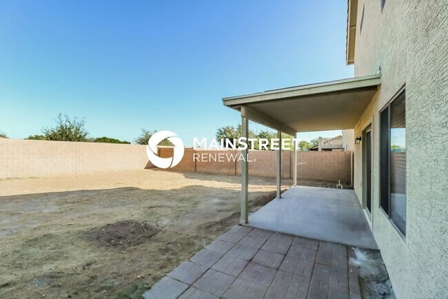 Building Photo - 4 Bedroom Pet-Friendly Home in Avondale, AZ with Main Street Renewal