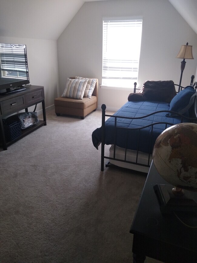 Second Floor Bedroom - 8001 Wistar Glen Dr