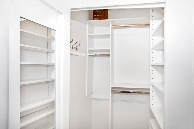 Building Photo - 100 Mercer St