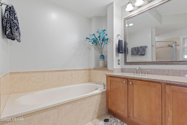 Building Photo - 102 Yacht Harbor Dr