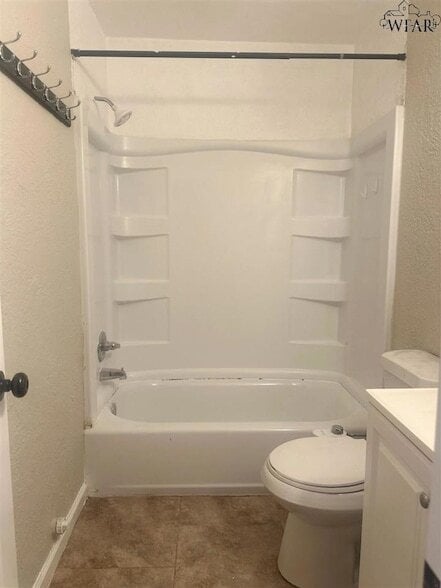 Building Photo - 5119 Parklane Dr