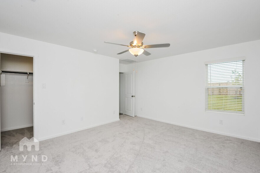 Building Photo - 2740 Mistwood Dr