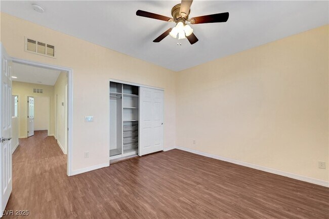 Building Photo - 7029 Chestnut Valley St