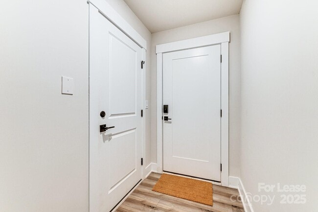 Building Photo - 3003 Jolene Ct