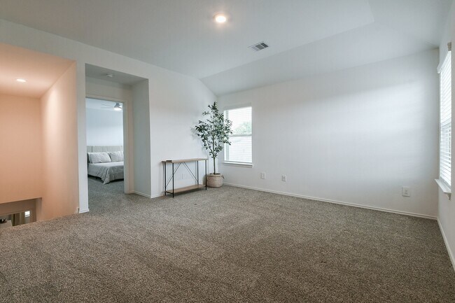 Building Photo - 22430 Forest Gorge Ln